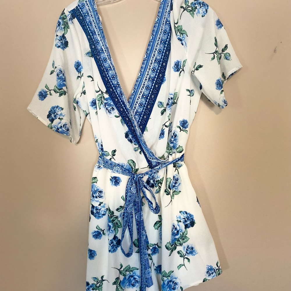 Franchesca’s Romper - Picture 2 of 2